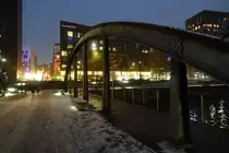 Hamburg am 10.12.2022: Busanbr�cke in der Hafencity  /