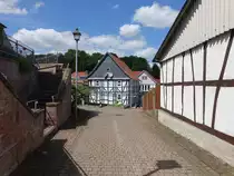 Mengelrode, Fachwerkh�user am Kirchberg (02.06.2022)