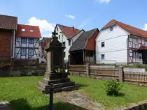 Rohrberg, Kriegerdenkmal an der Kirchstra�e (02.06.2022)