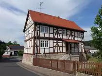 Blankenbach, Fachwerkhaus in der Wildecker Stra�e (03.06.2022)