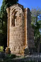 Im November 2022 konnte ich diese Ruinen einer Kirche (Ruinas de San Isidoro de �vila) im Retiro-Park von Madrid besuchen.