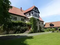 Schloss L�derbach, erbaut von 1329 bis 1445, erneuert von 1652 bis 1660 (03.06.2022)