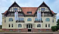 Das B�rogeb�ude der Romonta GmbH an der Chausseestra�e in Amsdorf. Die Firma baut seit mittlerweile 100 Jahren Braunkohle zur Herstellung von Rohmontanwachs ab.

🕓 19.8.2022 | 15:37 Uhr