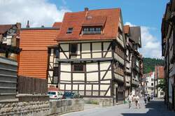 wenn auch schr�g und schief, so doch irgendwie lieblich