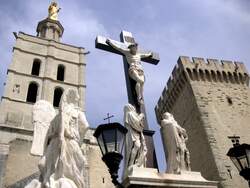 AVIGNON (D�partement Vaucluse), 16.06.2006, am Papstpalast